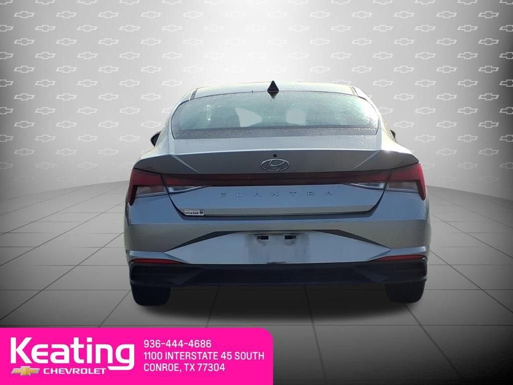 2021 Hyundai Elantra SE