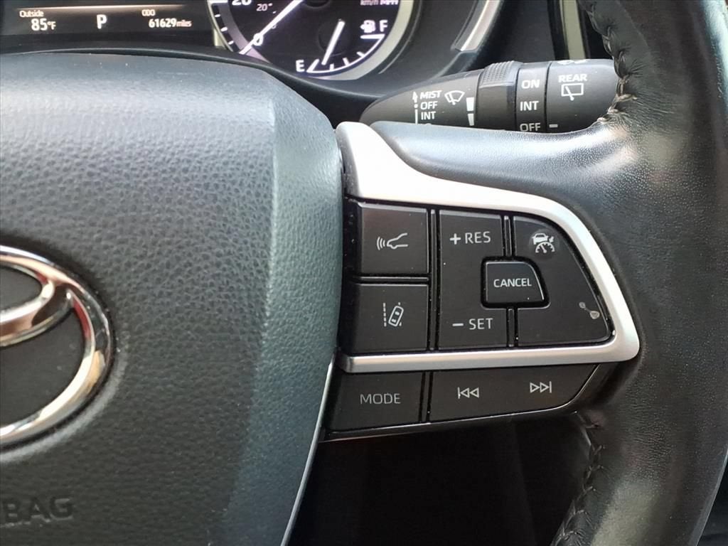 2022 Toyota Highlander XSE