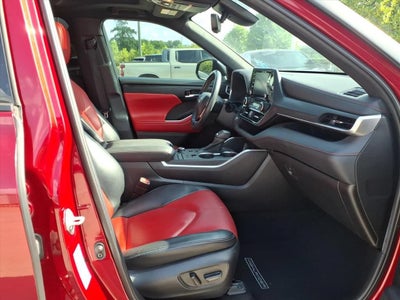 2022 Toyota Highlander XSE