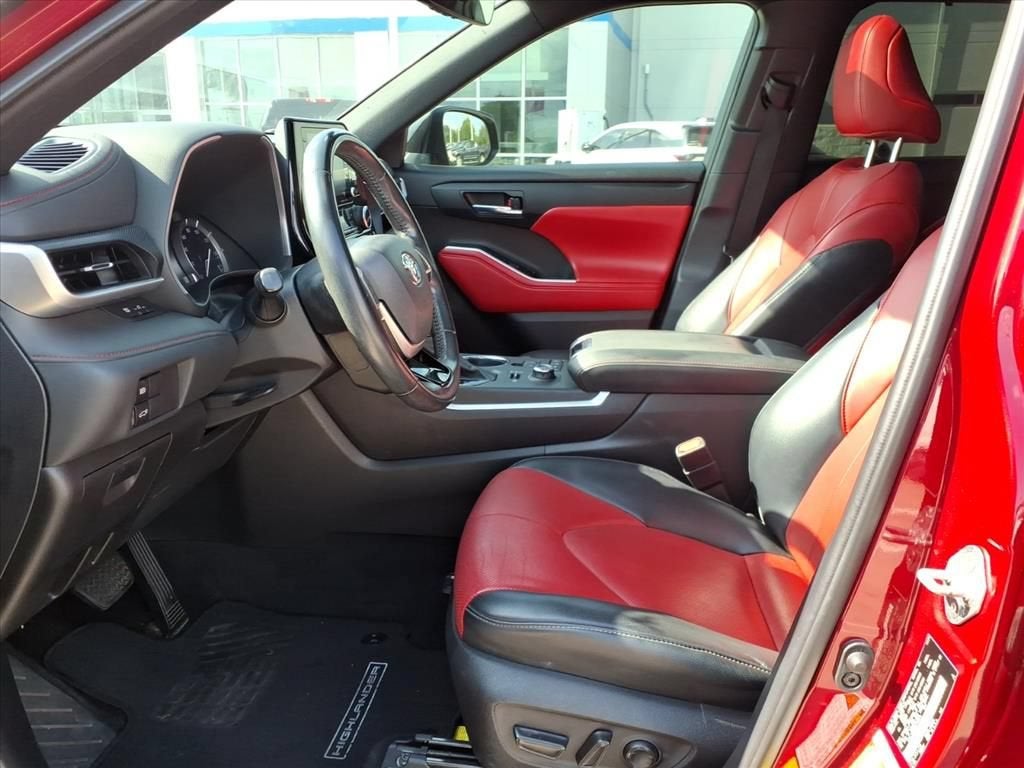 2022 Toyota Highlander XSE
