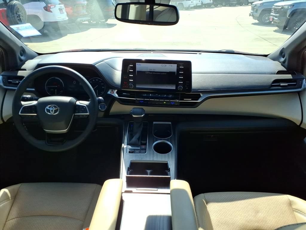 2022 Toyota Sienna Limited
