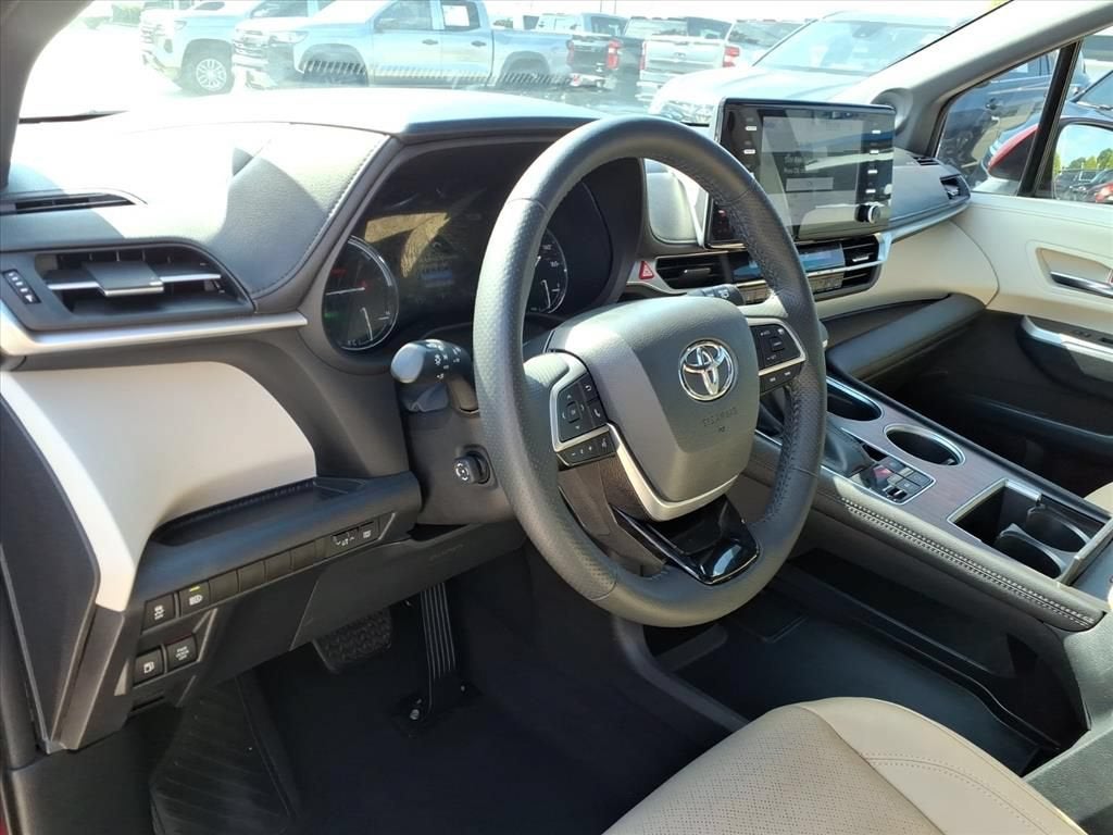 2022 Toyota Sienna Limited