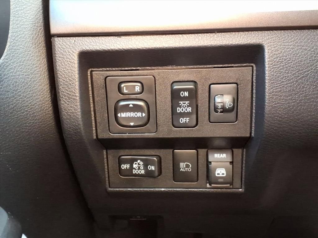 2019 Toyota Tundra 2WD SR5