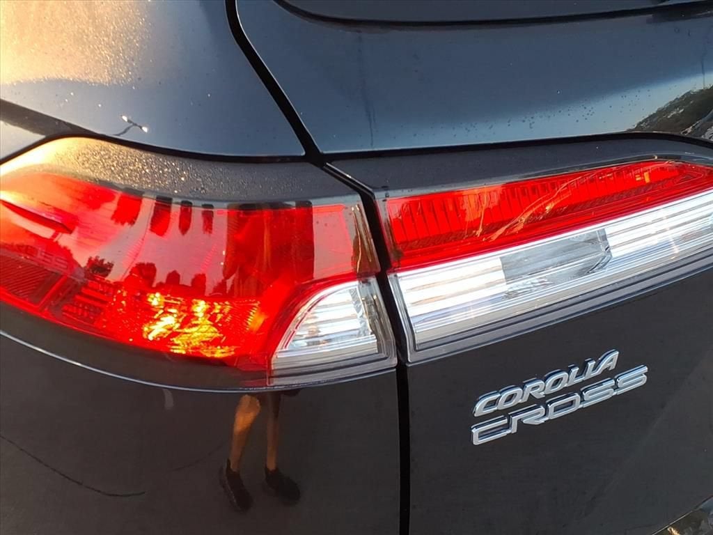 2025 Toyota Corolla Cross LE
