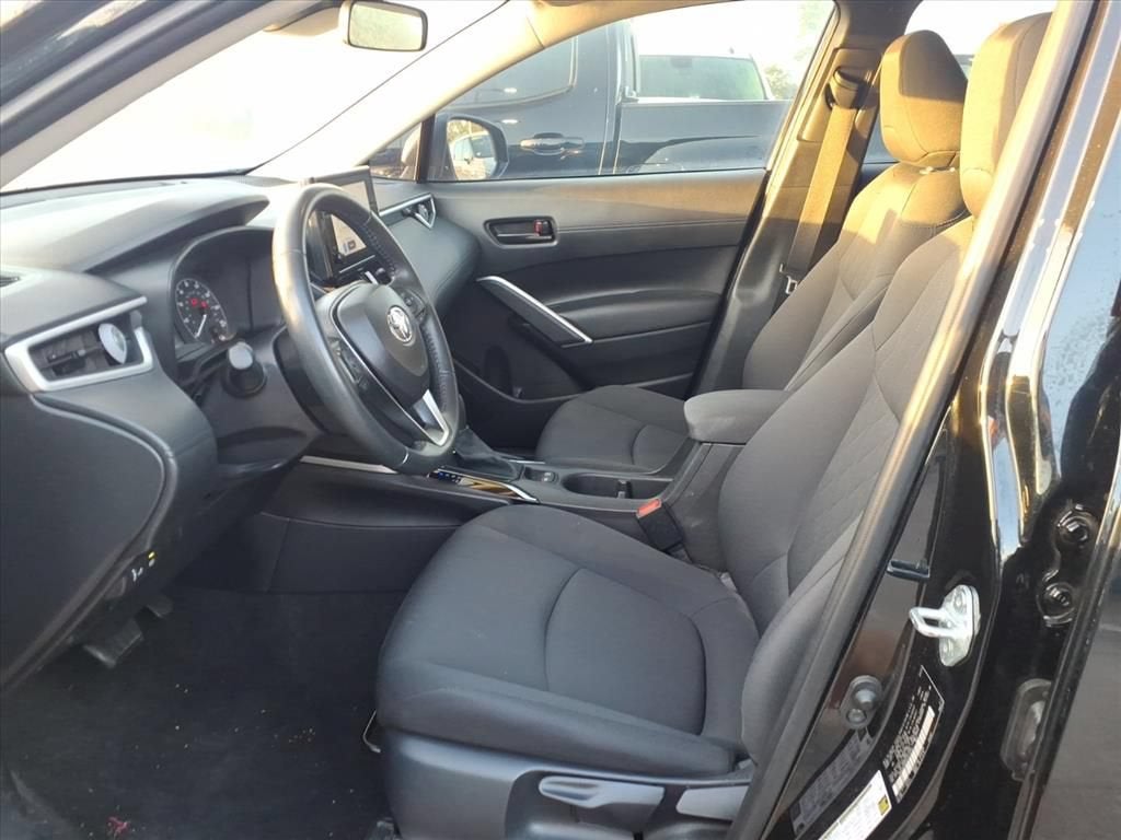 2025 Toyota Corolla Cross LE