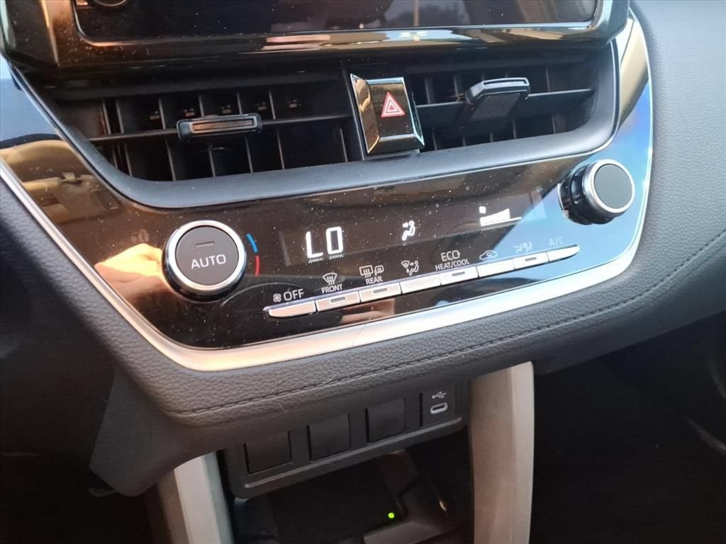 2025 Toyota Corolla Cross LE