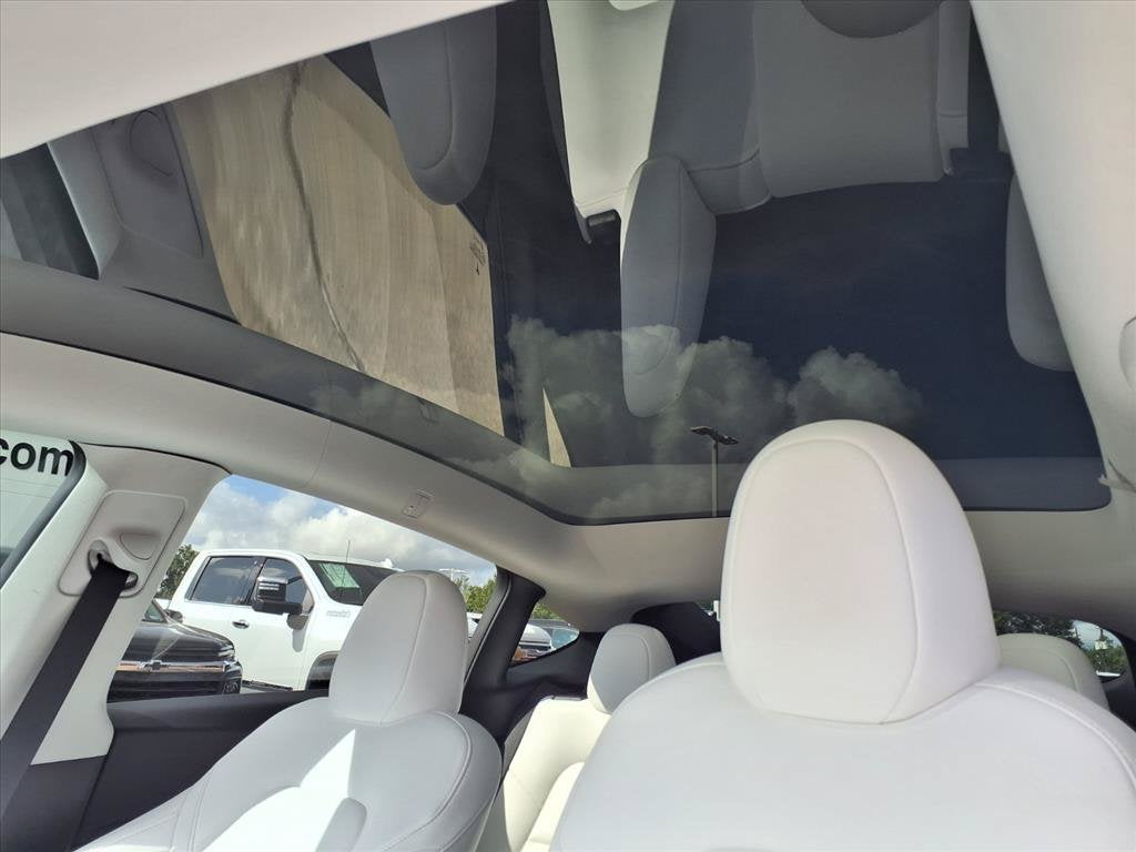 2025 Tesla Model Y Performance Dual Motor All-Wheel Drive