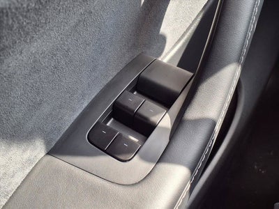 2025 Tesla Model Y Performance Dual Motor All-Wheel Drive