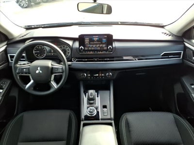 2023 Mitsubishi Outlander ES