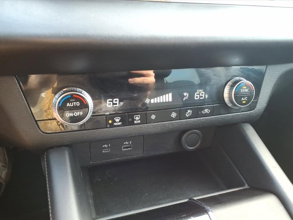 2023 Mitsubishi Outlander ES