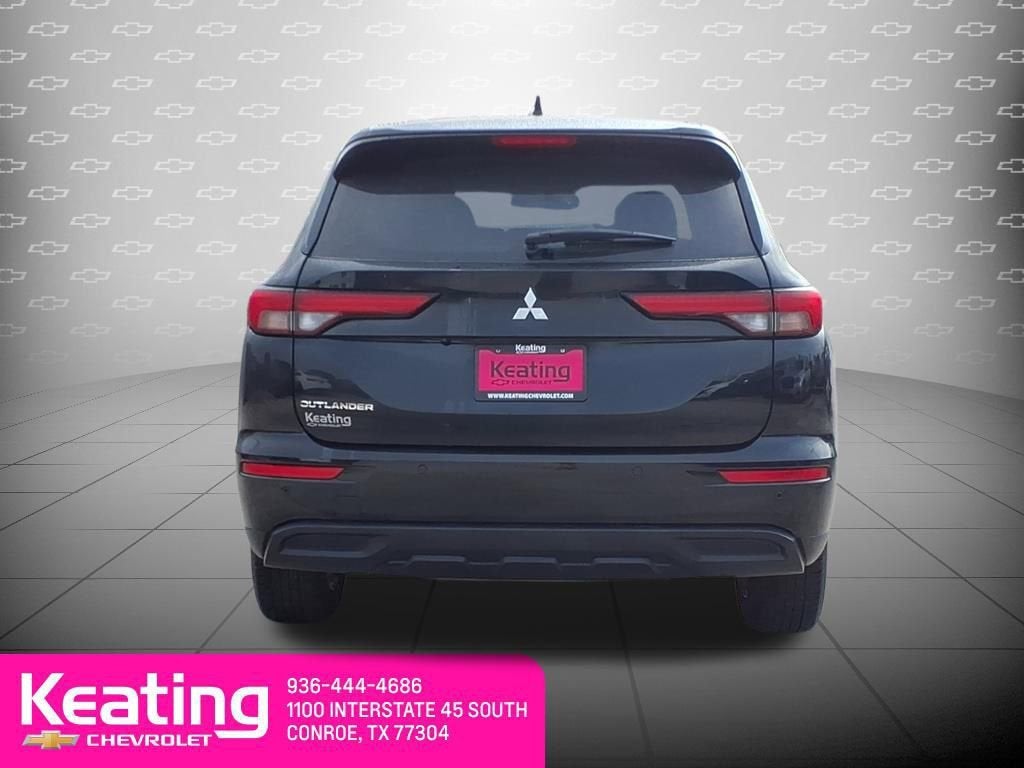 2023 Mitsubishi Outlander ES