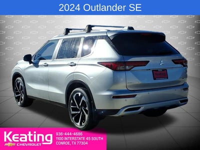 2024 Mitsubishi Outlander SE