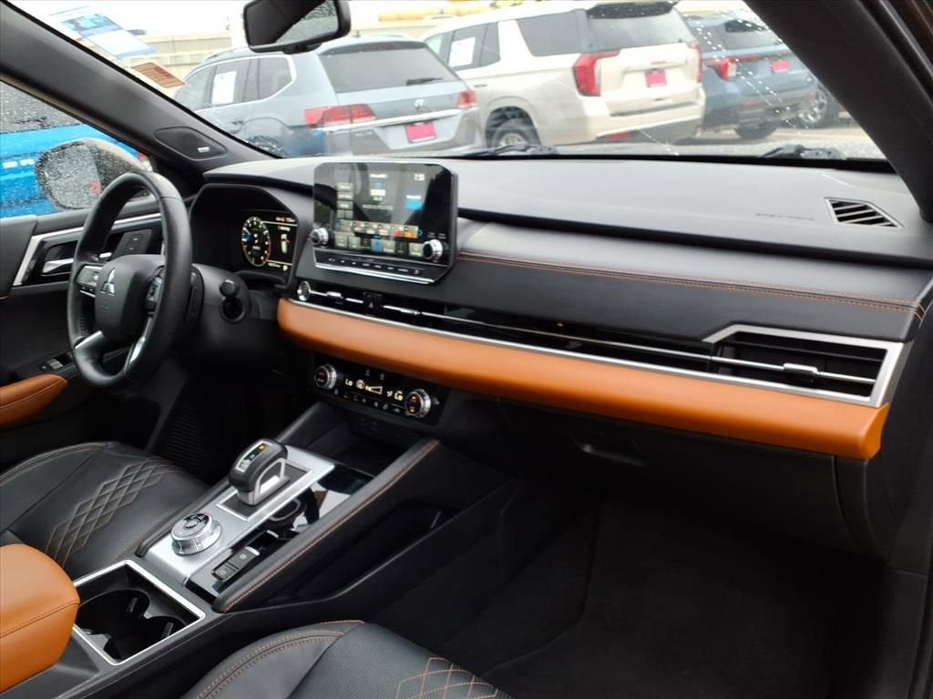 2022 Mitsubishi Outlander SEL