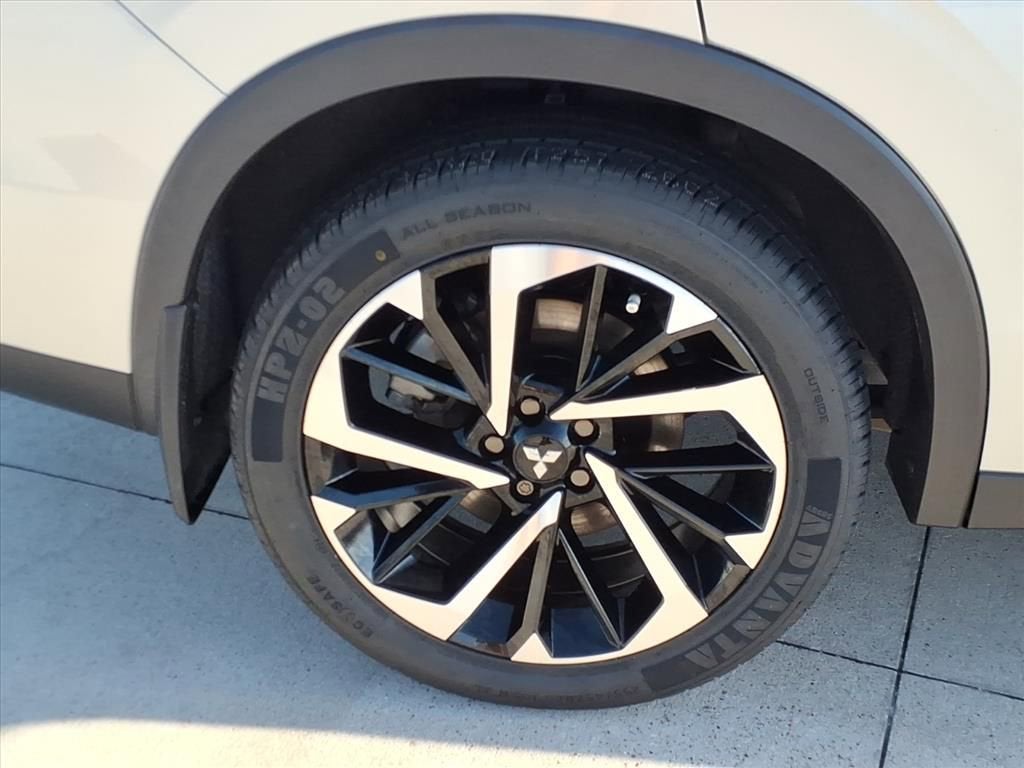 2023 Mitsubishi Outlander PHEV SE