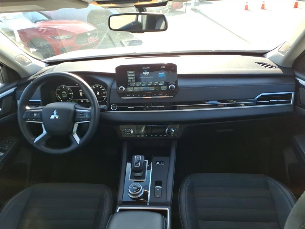 2023 Mitsubishi Outlander PHEV SE