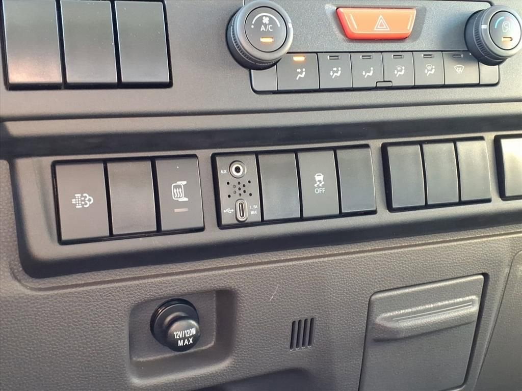 2025 Chevrolet Low Cab Forward 4500 HD 2WD Crew Cab 176