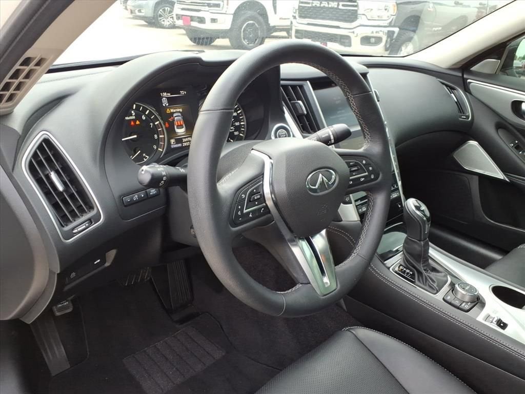 2023 INFINITI Q50 LUXE