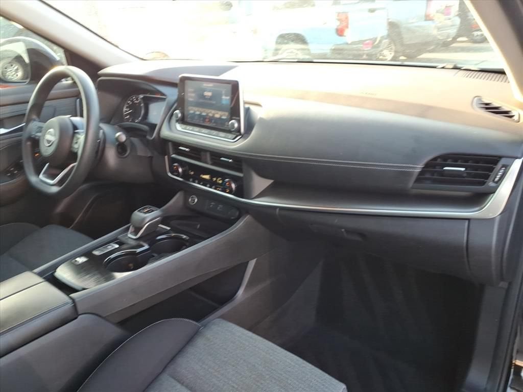 2023 Nissan Rogue SV FWD