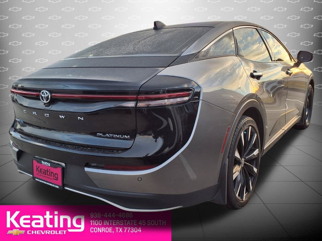 2023 Toyota Crown Platinum