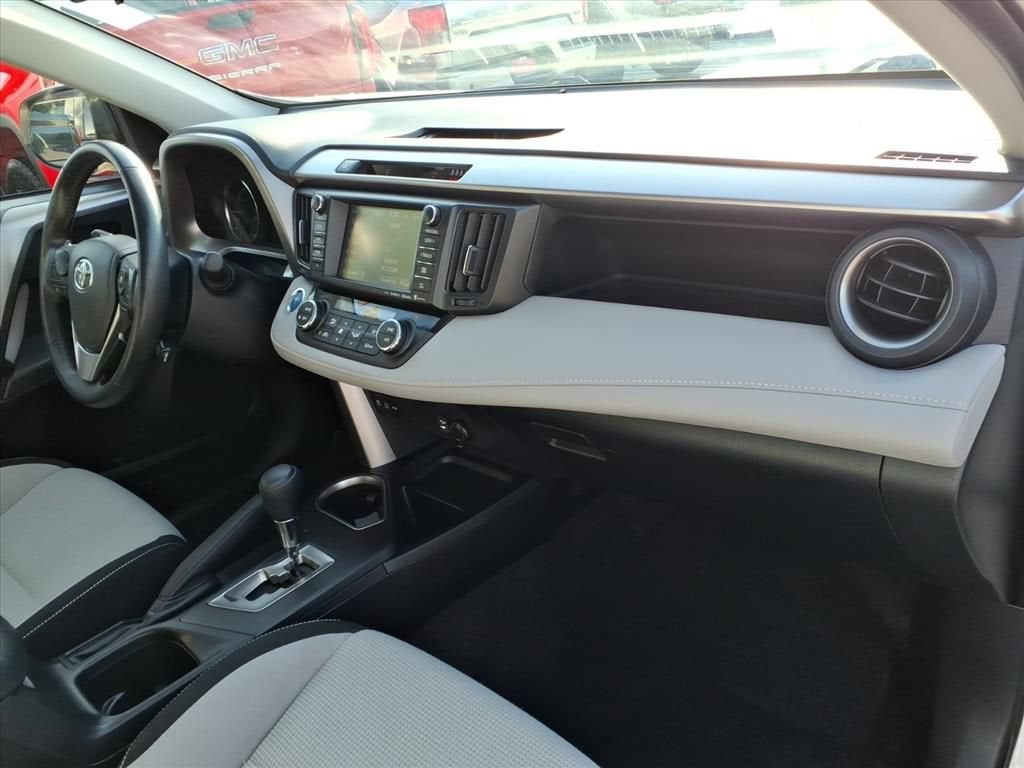 2018 Toyota RAV4 Hybrid XLE