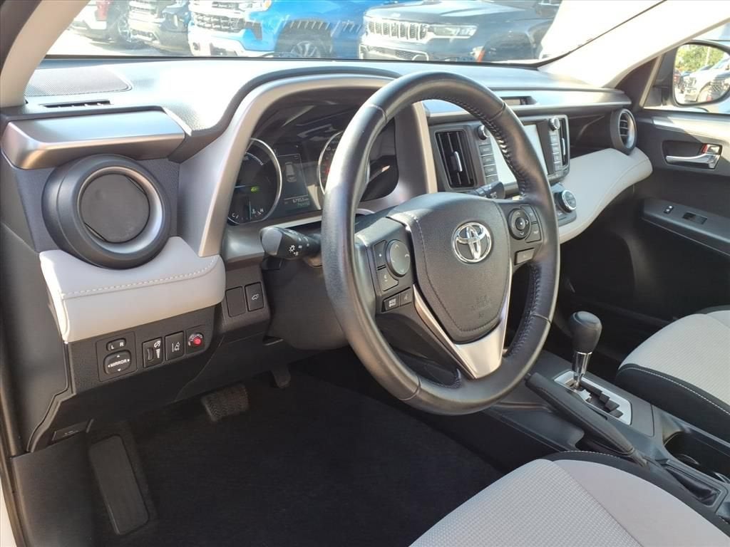 2018 Toyota RAV4 Hybrid XLE