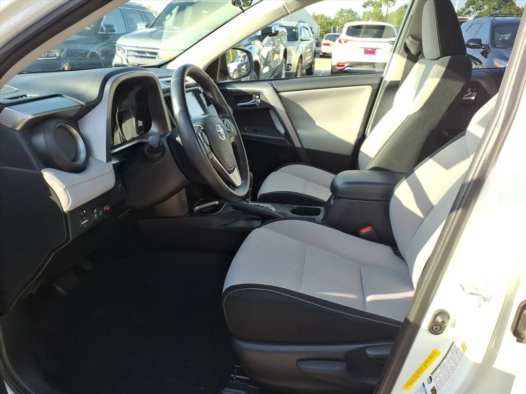 2018 Toyota RAV4 Hybrid XLE