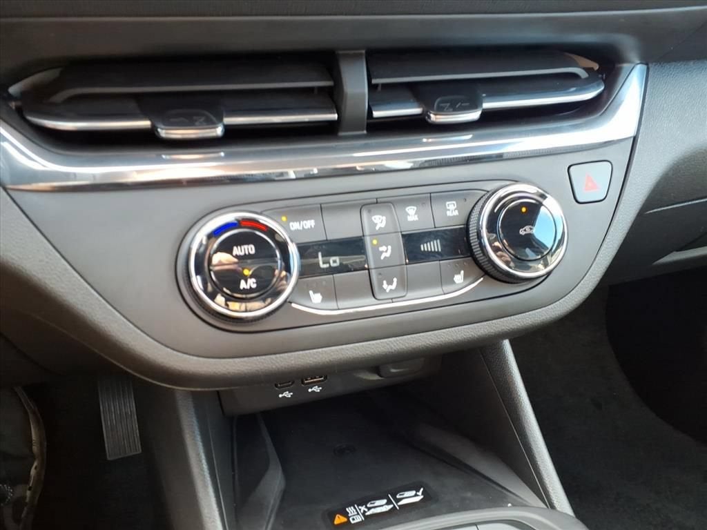 2025 Buick Envista Preferred