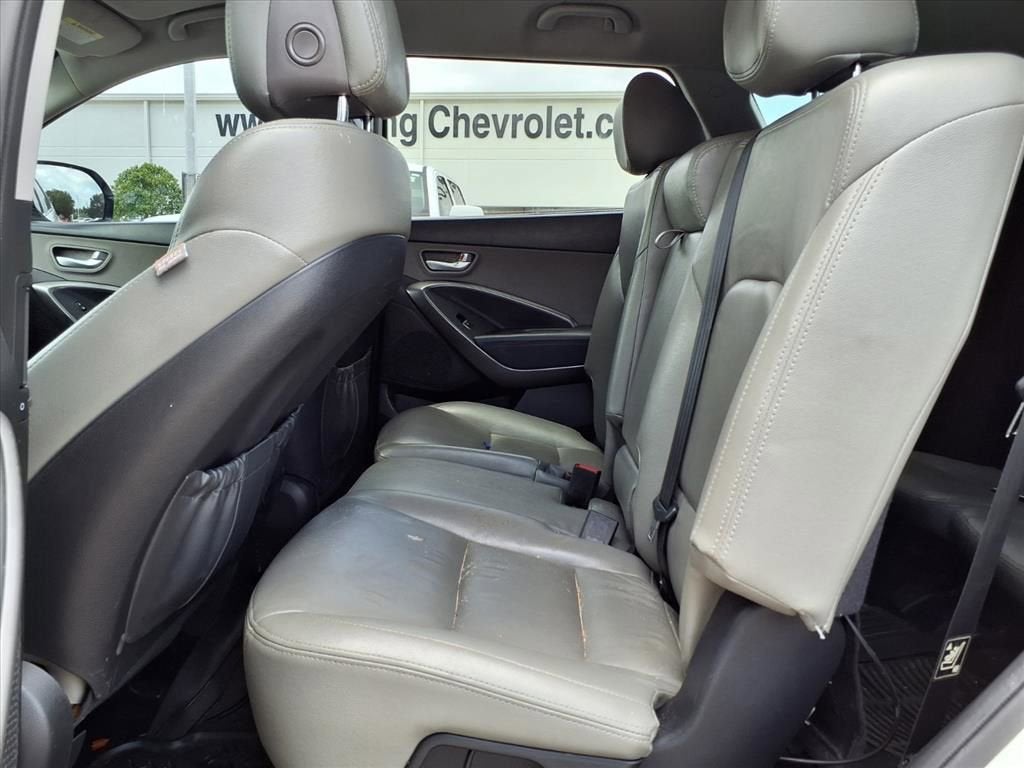2017 Hyundai Santa Fe SE