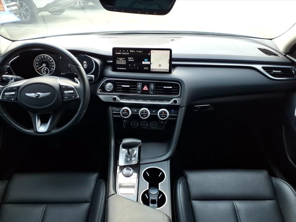 2022 Genesis G70 2.0T RWD