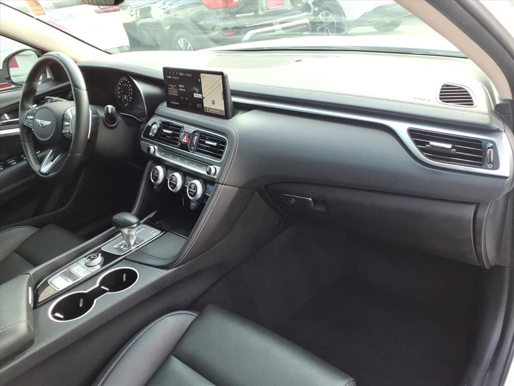 2022 Genesis G70 2.0T RWD