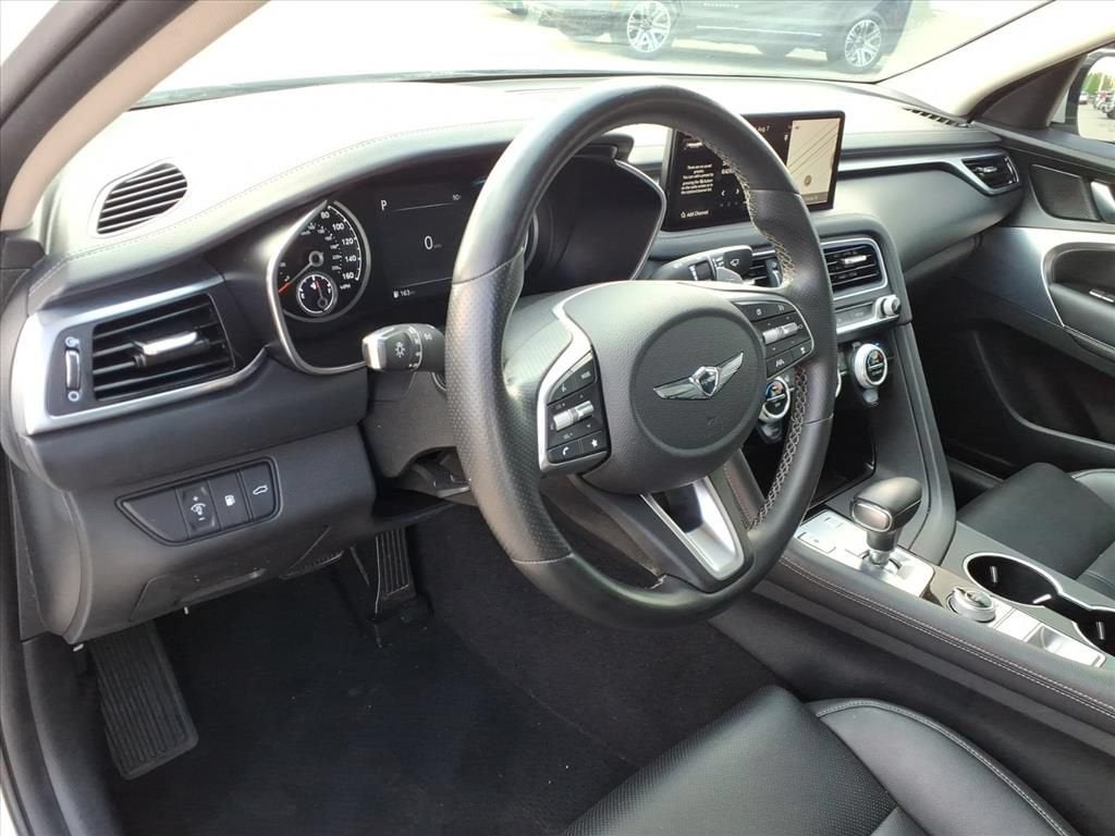 2022 Genesis G70 2.0T RWD
