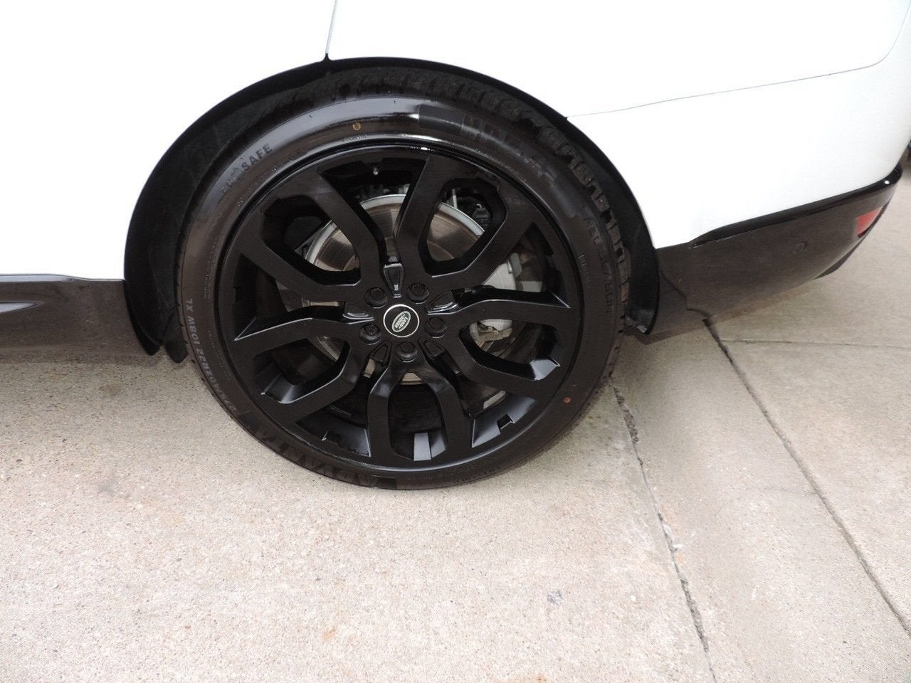 2021 Land Rover Range Rover Sport HSE Silver Edition