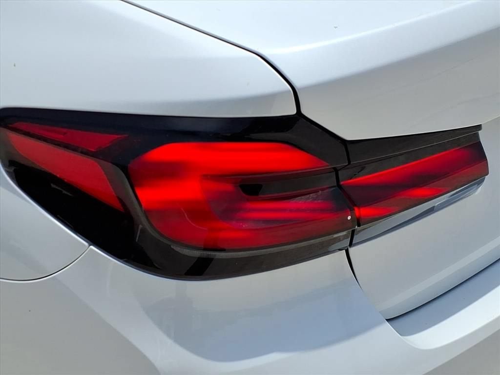2021 BMW 530i 530i