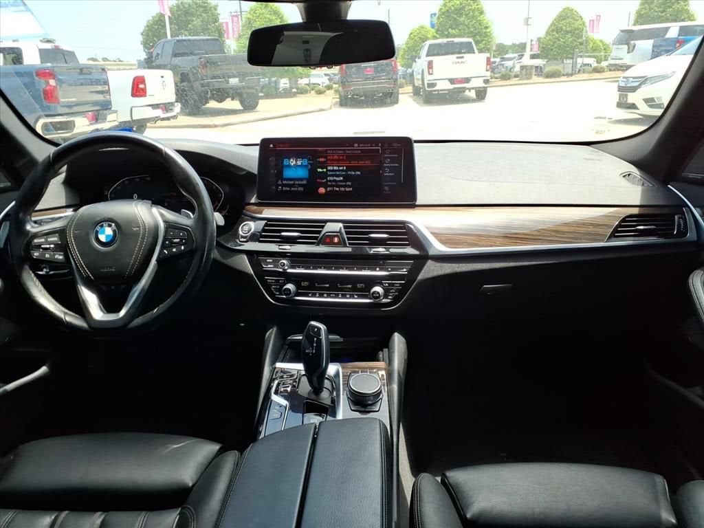 2021 BMW 530i 530i