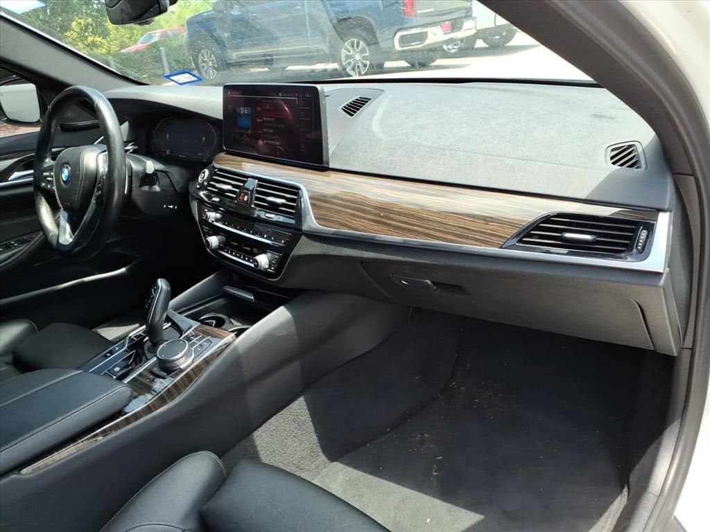 2021 BMW 530i 530i