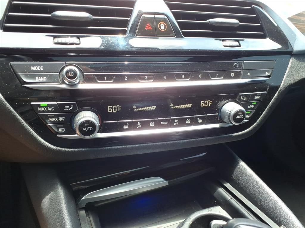 2021 BMW 530i 530i