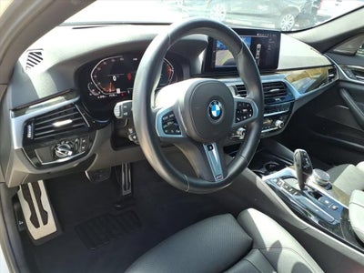 2023 BMW 540 i
