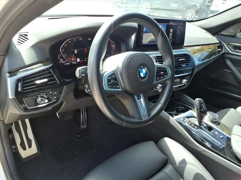 2023 BMW 540 i