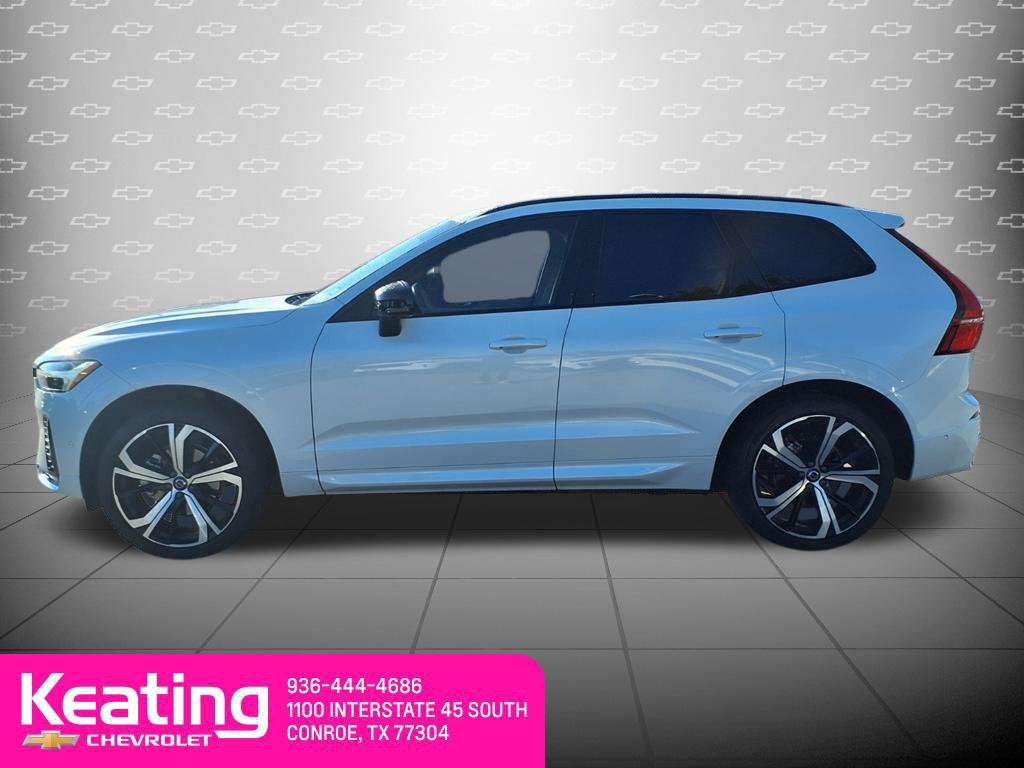 2025 Volvo XC60 B5 Ultra